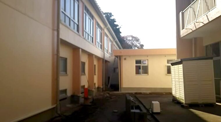 施工事例：千葉市 川戸中学校様 外壁塗装工事：神栖市の塗装・建設工事なら山昭工業